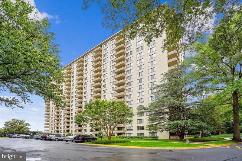 5225 Pooks Hill Rd #417N, Bethesda, MD 20814