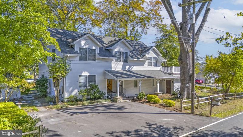 6021 Melbourne Ave, Deale, MD 20751