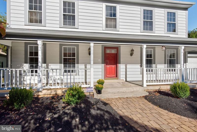 17715 Little Haven Ln, Olney, MD 20832