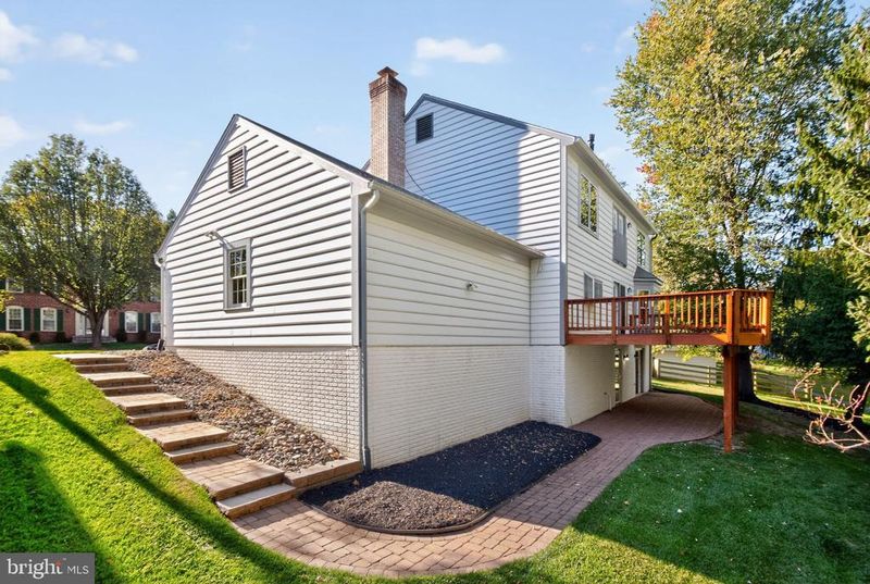 17715 Little Haven Ln, Olney, MD 20832