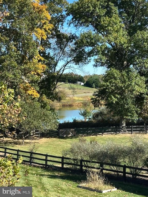 36514 Winding Oak Pl, Purcellville, VA 20132