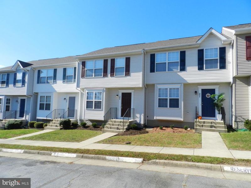 304 Merrill Ct, Stafford, VA 22554