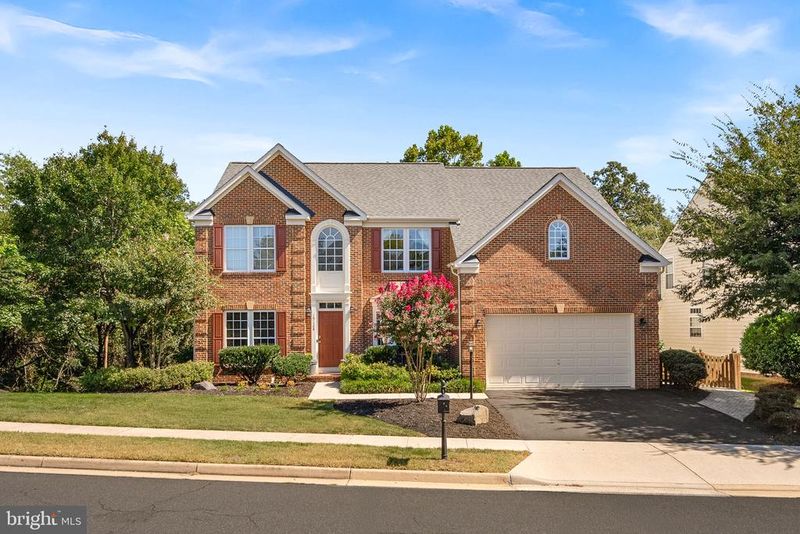 19124 Coton Reserve Dr, Leesburg, VA 20176