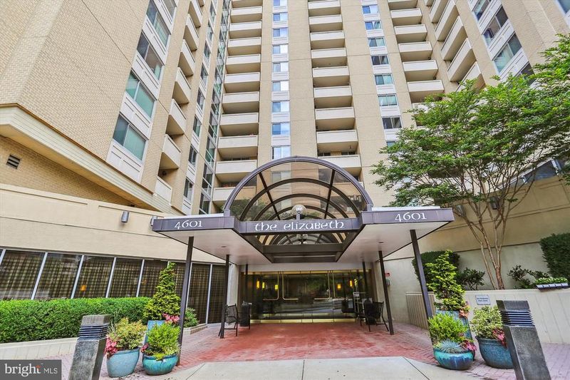 4601 N Park Ave N #604, Chevy Chase, MD 20815