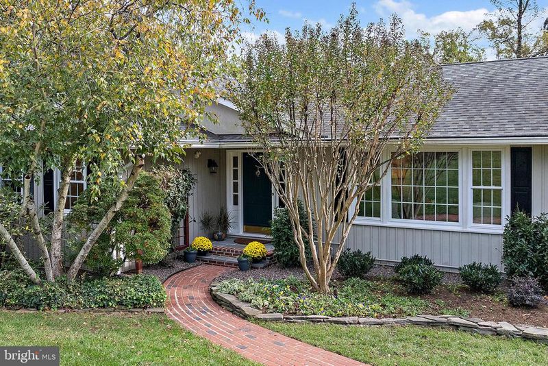 222 Lookout Ln, Annapolis, MD 21409