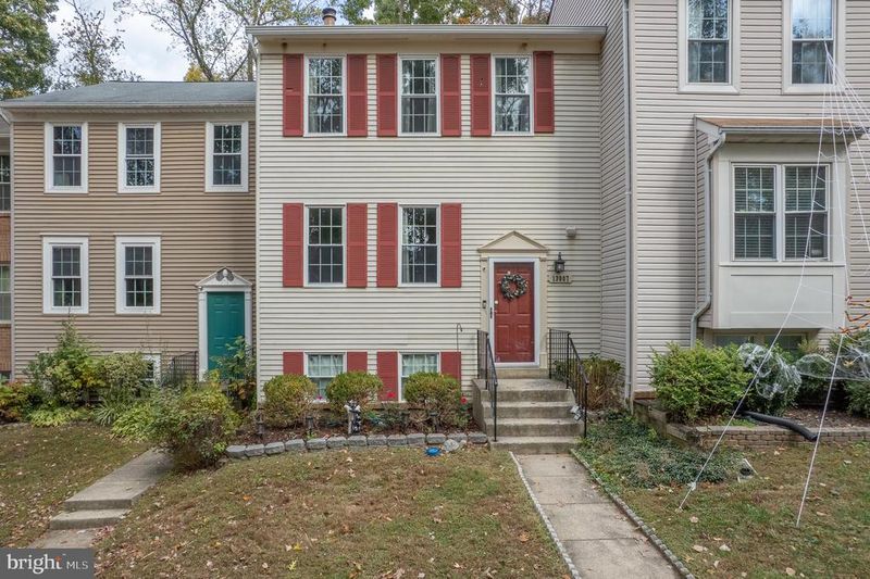 13007 Climbing Ivy Dr, Germantown, MD 20874