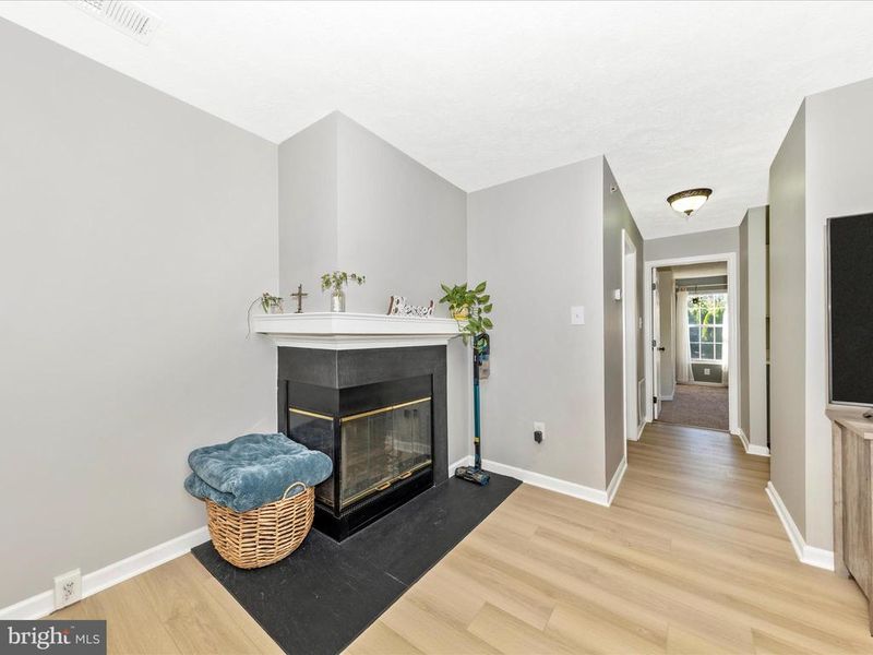 5620 Avonshire Pl #F, Frederick, MD 21703