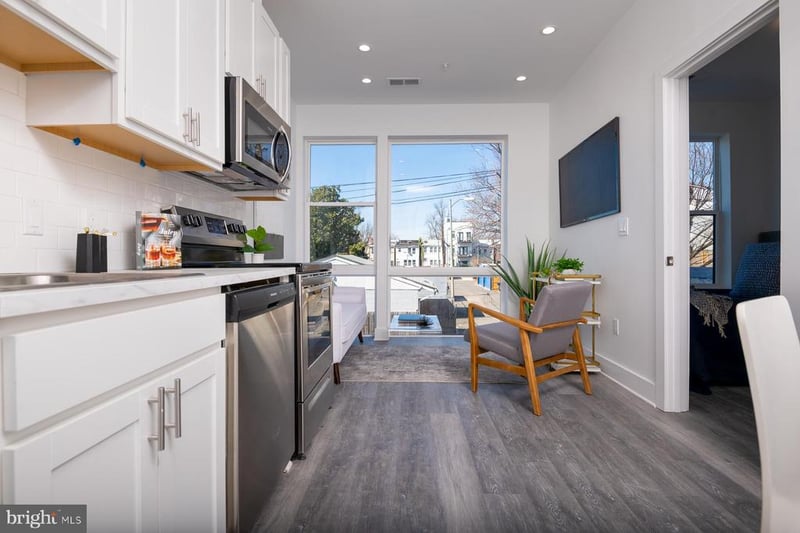 818 Bladensburg Rd NE #203, Washington, DC 20002