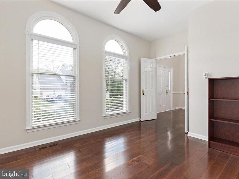 47190 Brasswood Pl, Sterling, VA 20165