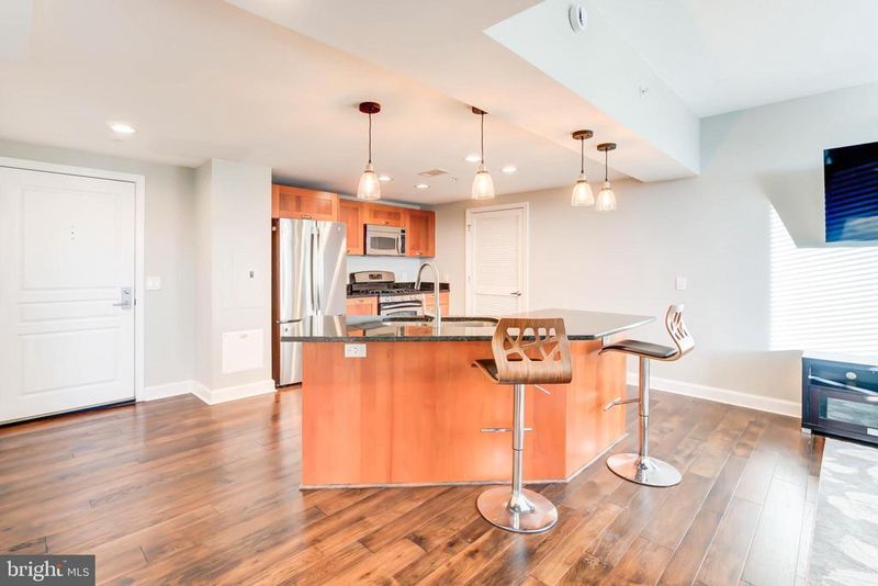 2451 Midtown Ave #1327, Alexandria, VA 22303
