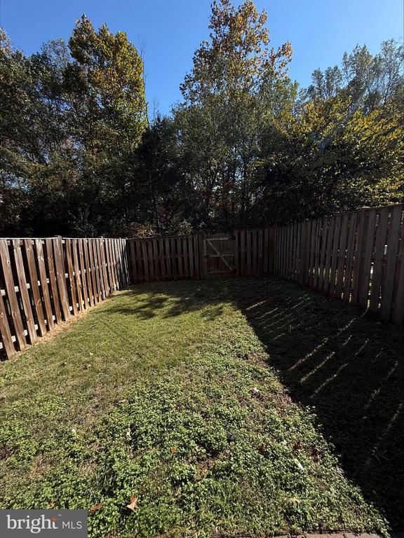402 Batley Ct, Fredericksburg, VA 22406