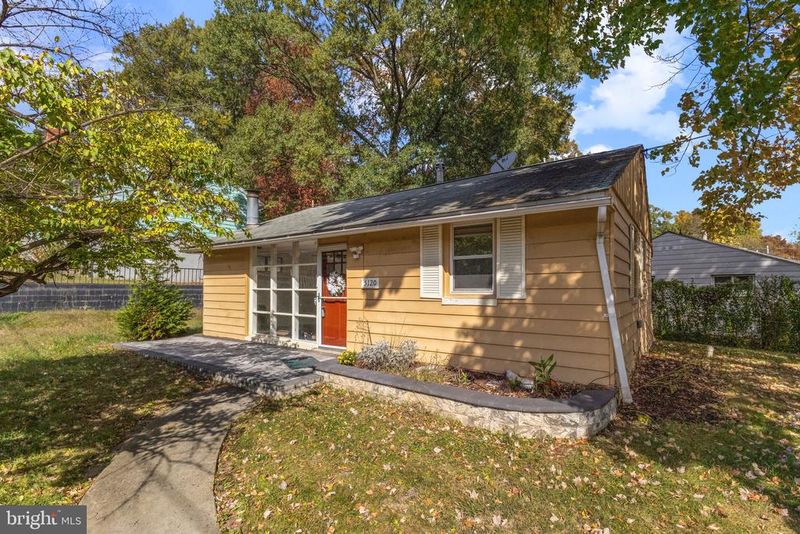 5120 Kenesaw St, College Park, MD 20740