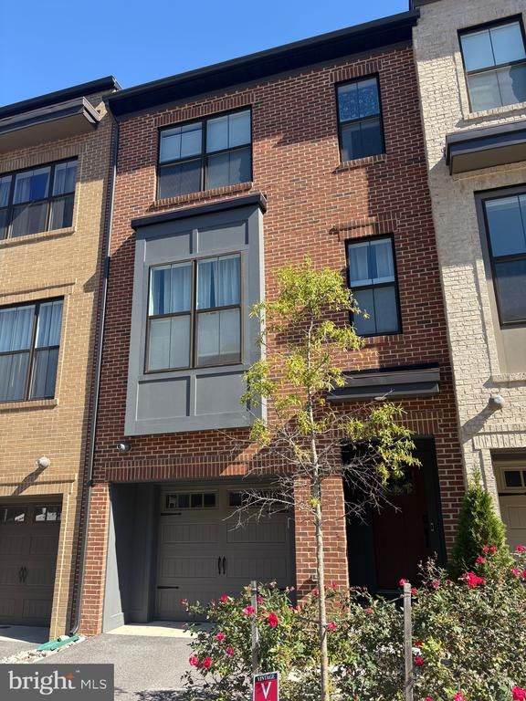 5509 Valmarana Way, Alexandria, VA 22312