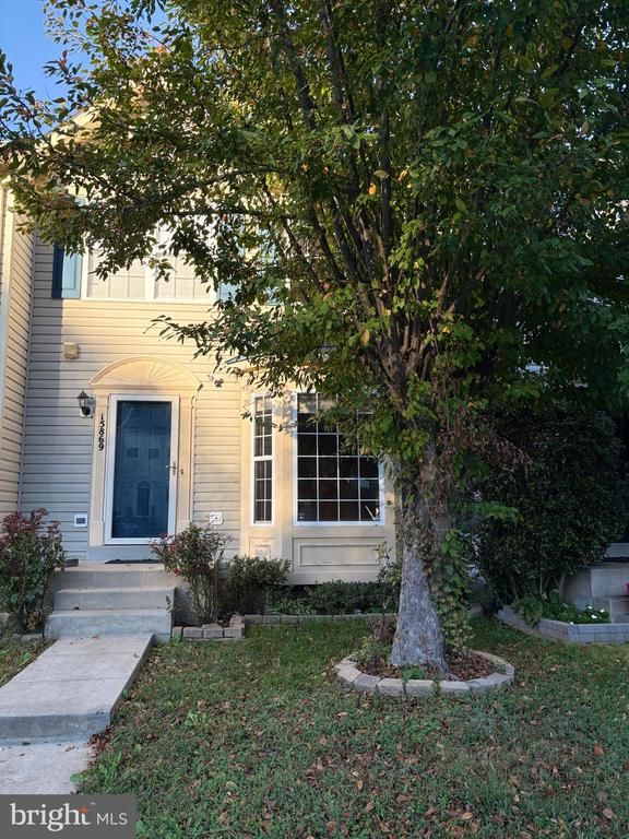 15869 Pebblewood St, Dumfries, VA 22025