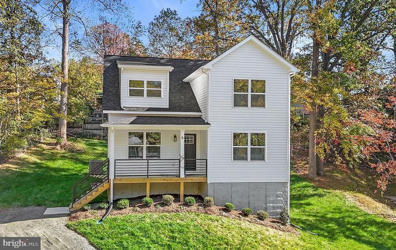 6 Willow Branch Ln, Fredericksburg, VA 22405