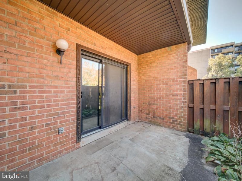 3459 Summit Ct NE #3459, Washington, DC 20018