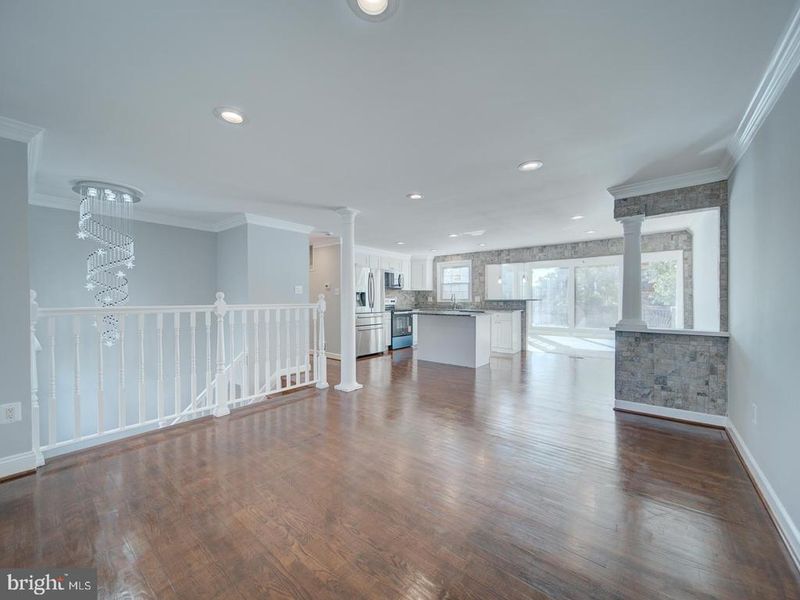 1300 E Beech Rd, Sterling, VA 20164