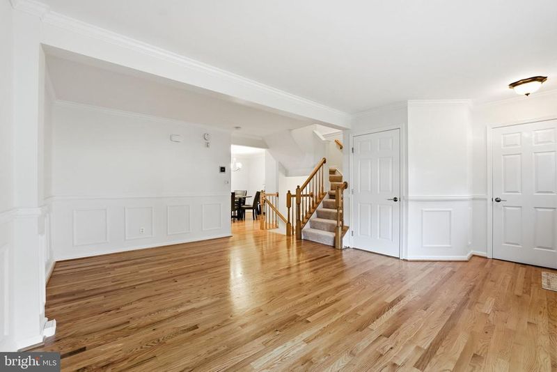 15739 Viewpoint Cir, Dumfries, VA 22025