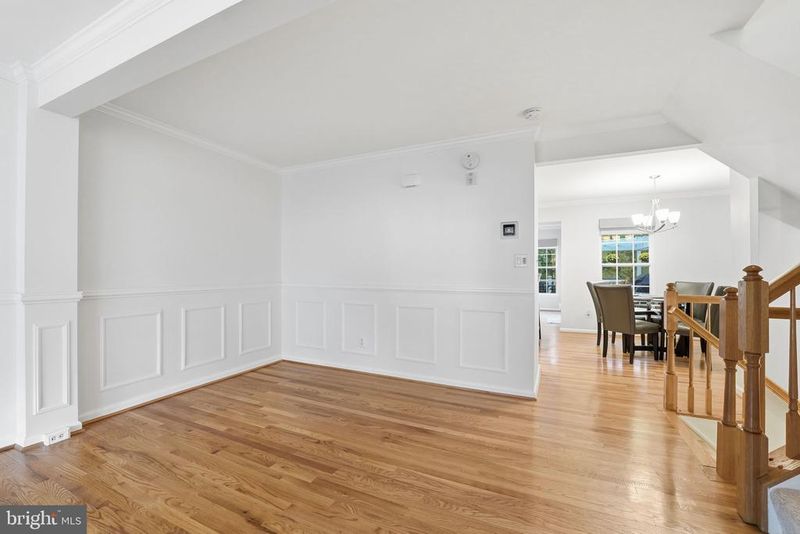15739 Viewpoint Cir, Dumfries, VA 22025