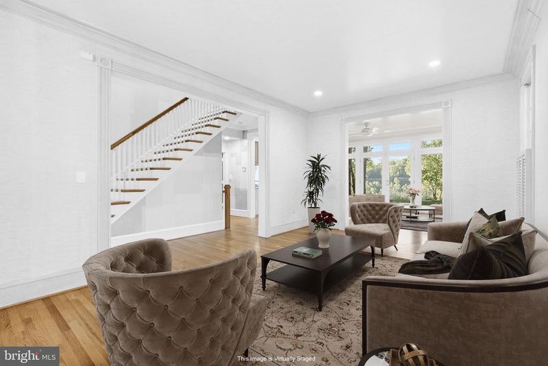 4621 Laverock Pl NW, Washington, DC 20007