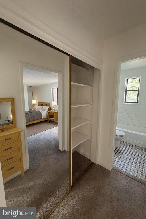 4725 1st St SW #303, Washington, DC 20032
