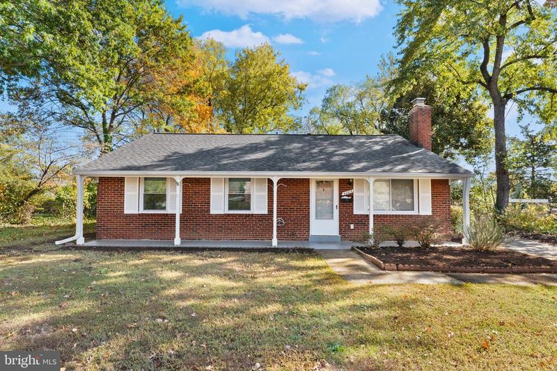 4005 Braddock Rd, Alexandria, VA 22312