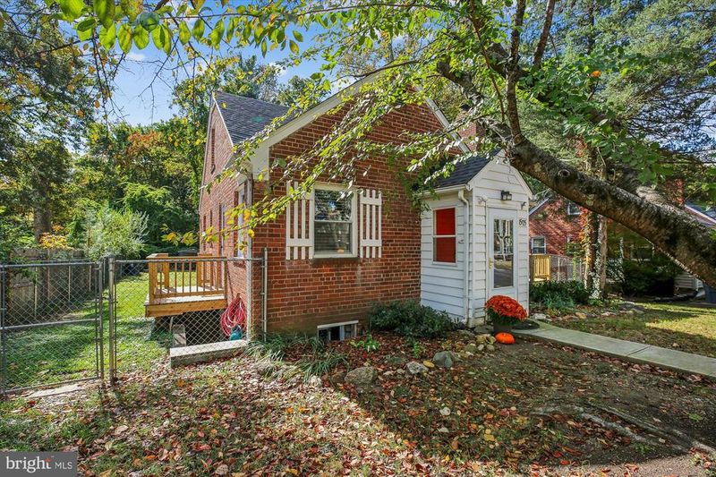 1505 Drexel St, Takoma Park, MD 20912