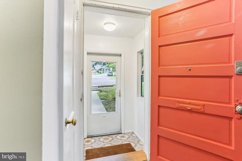 1505 Drexel St, Takoma Park, MD 20912