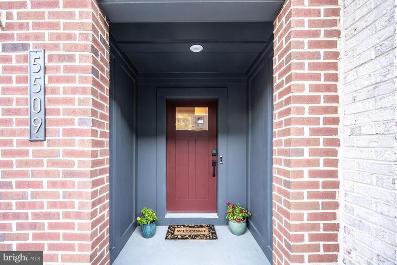 5509 Valmarana Way, Alexandria, VA 22312