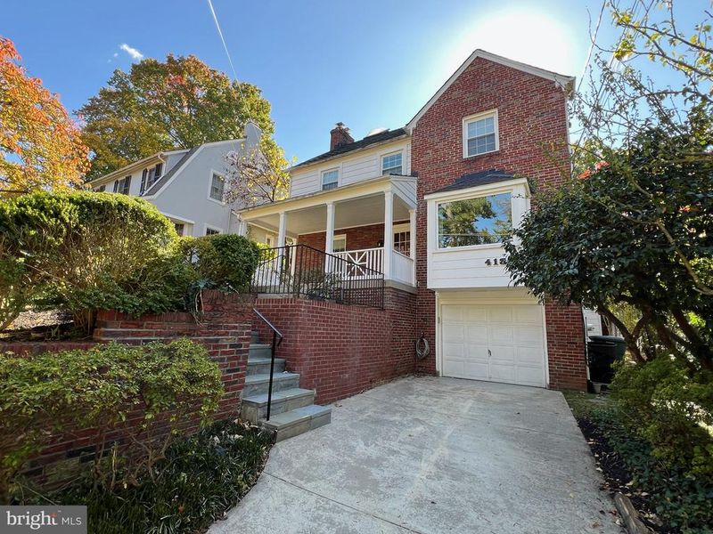 4130 Leland St, Chevy Chase, MD 20815