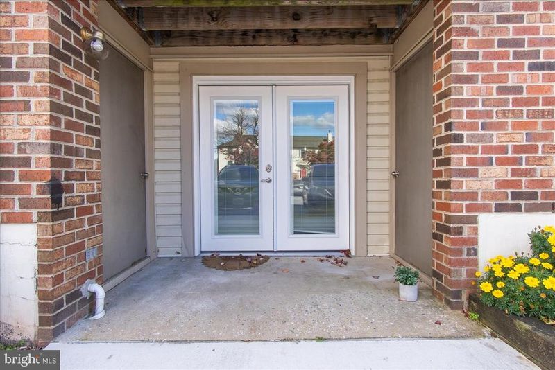 823 Stratford Way #A, Frederick, MD 21701