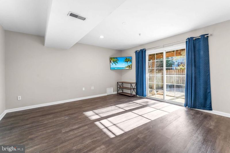7149 Oberlin Cir, Frederick, MD 21703