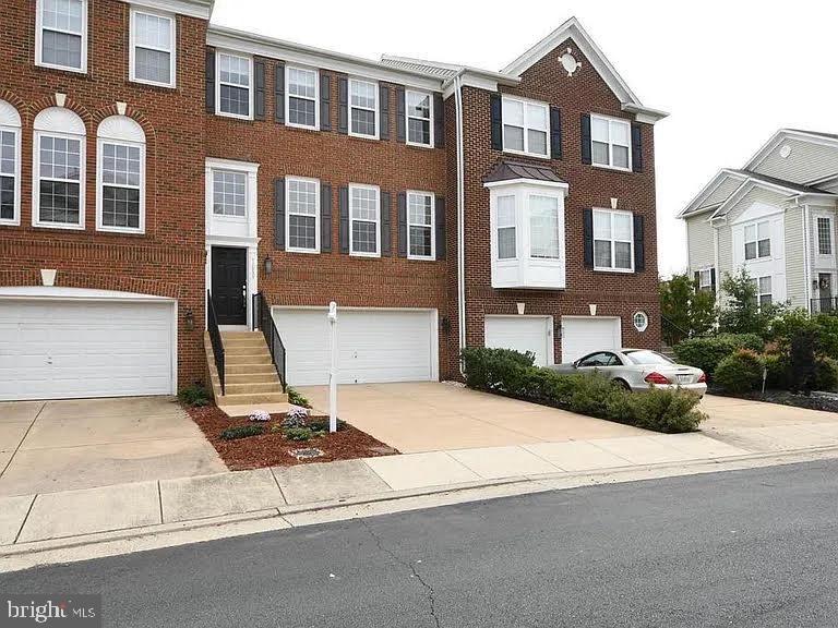 43855 Chadwick Ter, Ashburn, VA 20148