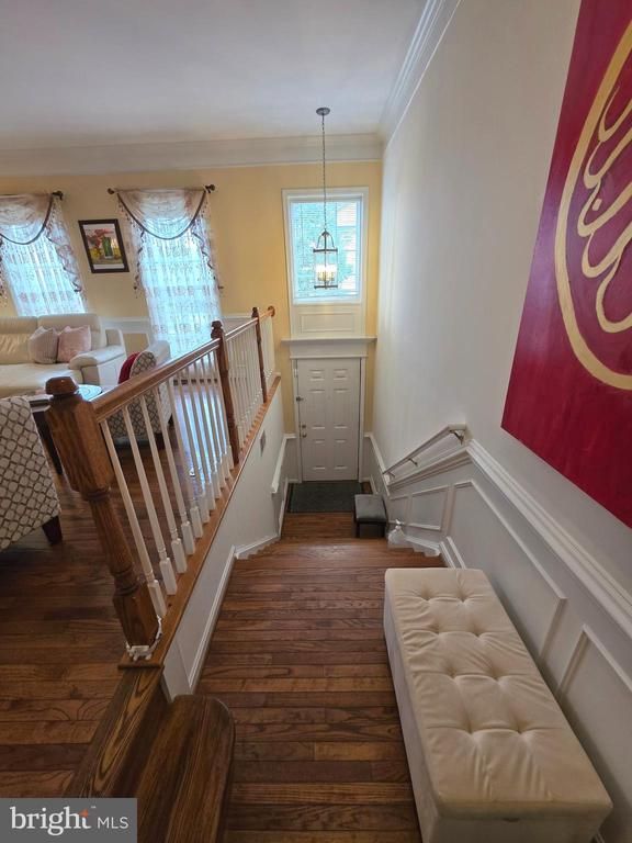 43855 Chadwick Ter, Ashburn, VA 20148