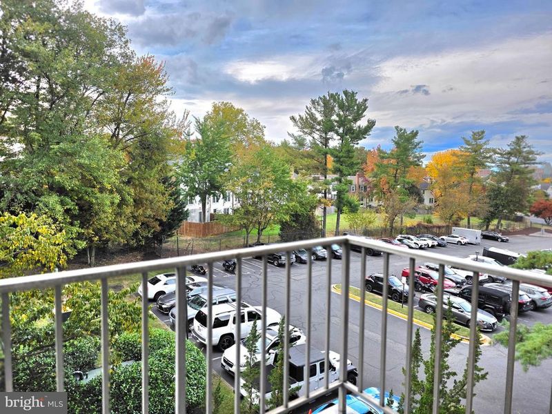 2059 Huntington Ave #312, Alexandria, VA 22303