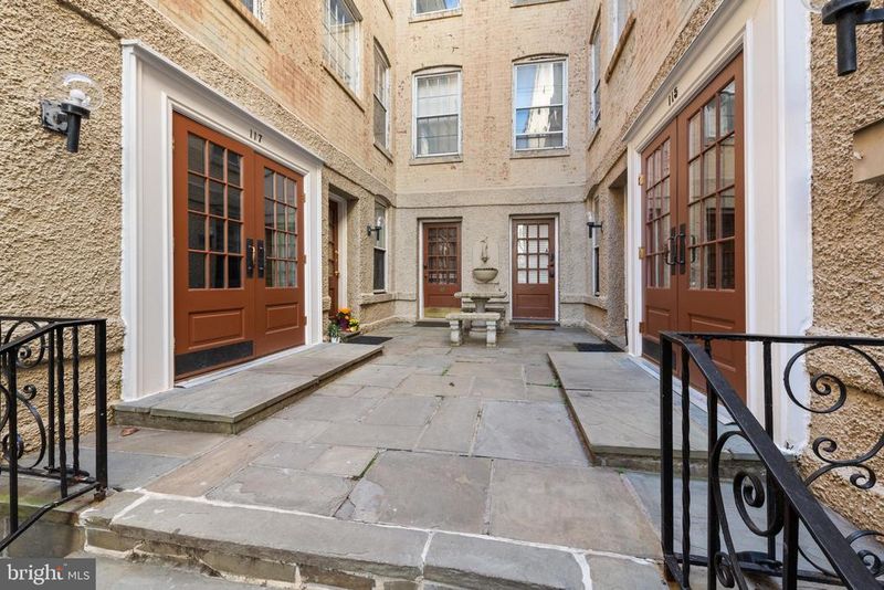 117 E St SE #103, Washington, DC 20003