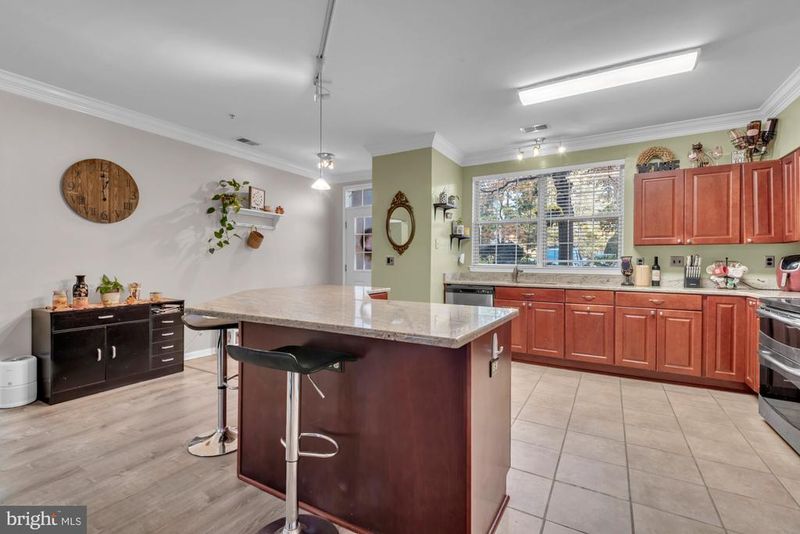 1961 Pawlet Dr, Crofton, MD 21114