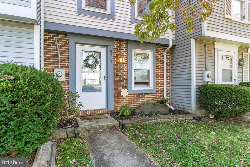 5819 Whitfield Ct, Frederick, MD 21703