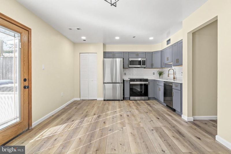 926 West St, Laurel, MD 20707
