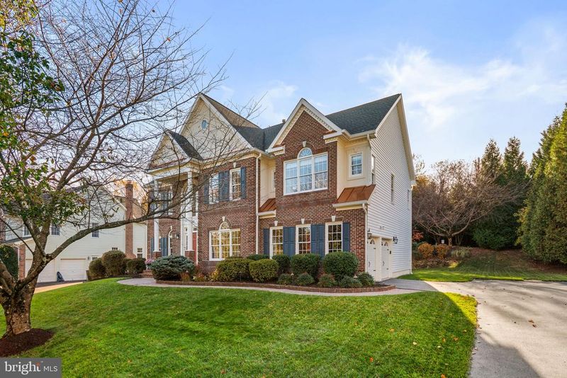5232 Grovemont Dr, Elkridge, MD 21075