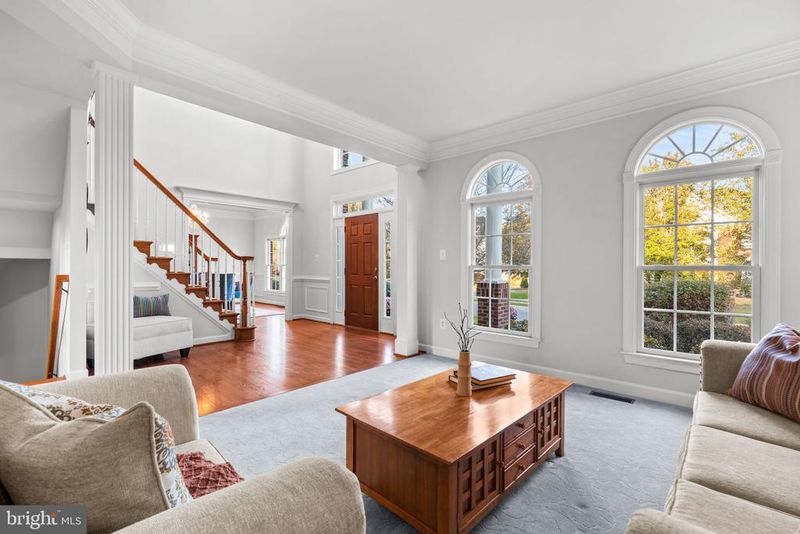 5232 Grovemont Dr, Elkridge, MD 21075