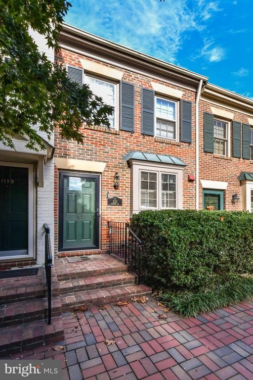1121 Portner Rd, Alexandria, VA 22314