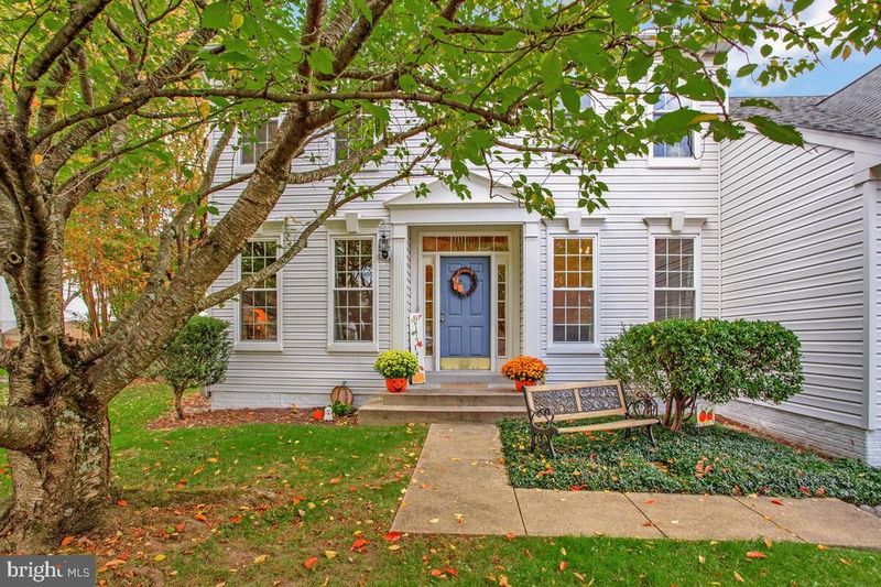 1604 Tobys Ct, Crofton, MD 21114