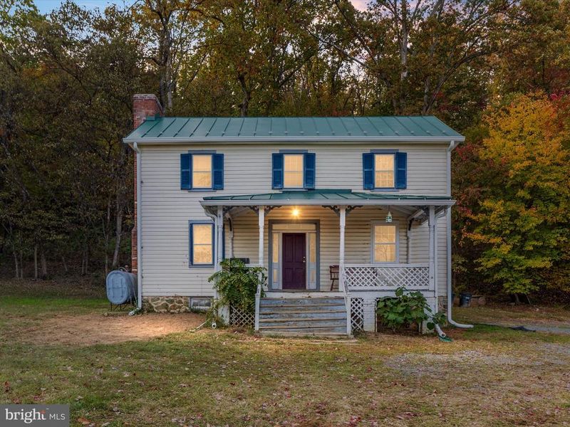 17551 Old Waterford Rd, Leesburg, VA 20176