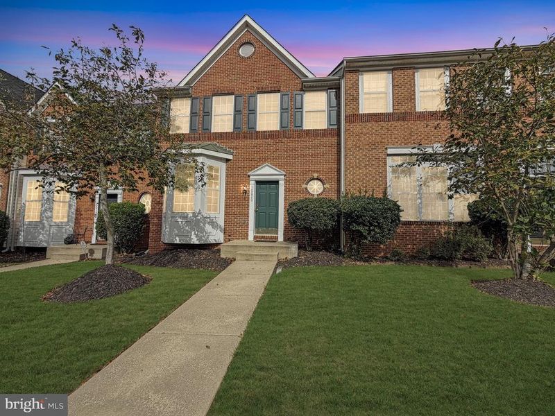 10020 Juniper Dr, Bowie, MD 20721