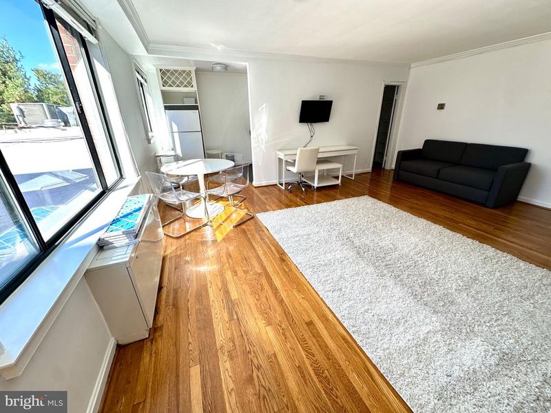 5112 Macarthur Blvd NW #201, Washington, DC 20016