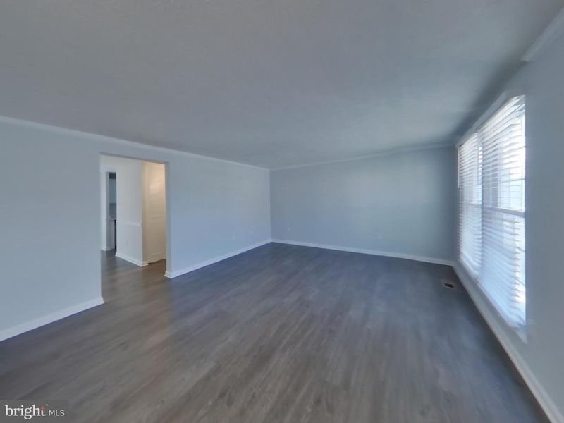 108 Stonegate Dr, Frederick, MD 21702