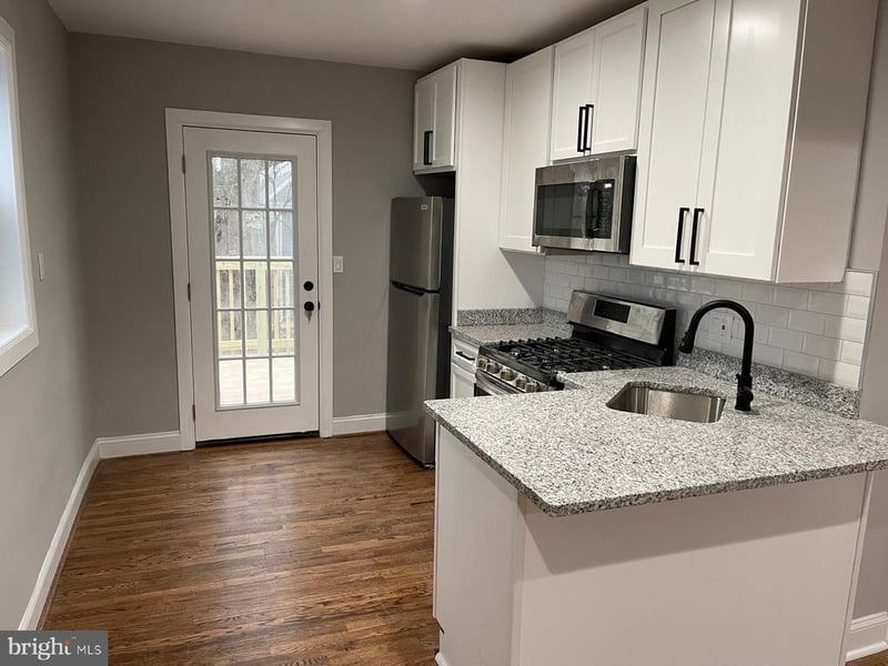 273 56th Pl NE, Washington, DC 20019