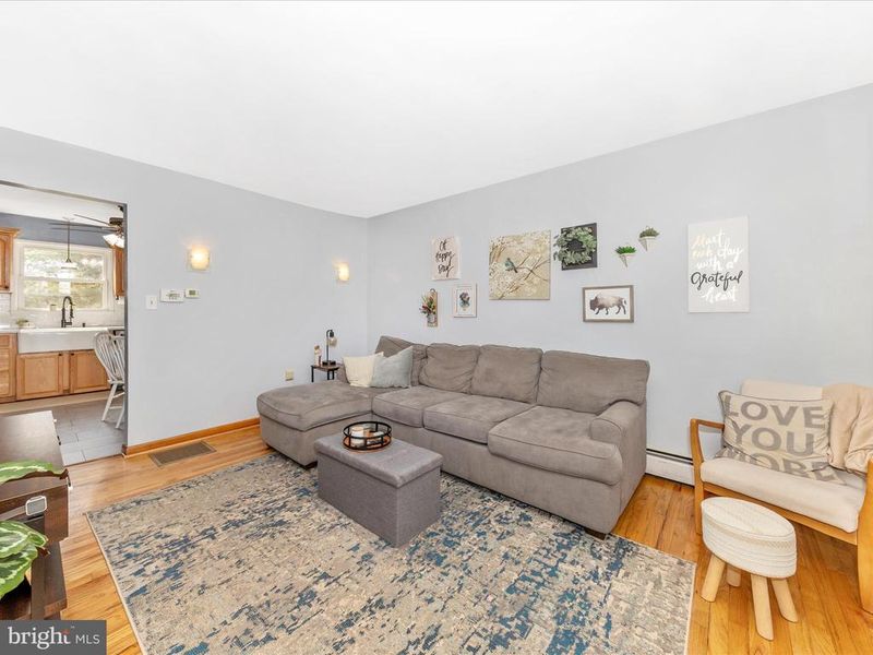 8829 Orndorff Rd, Thurmont, MD 21788
