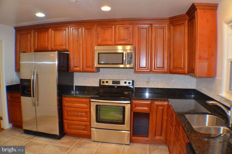 8213 Clay Dr, Fort Washington, MD 20744
